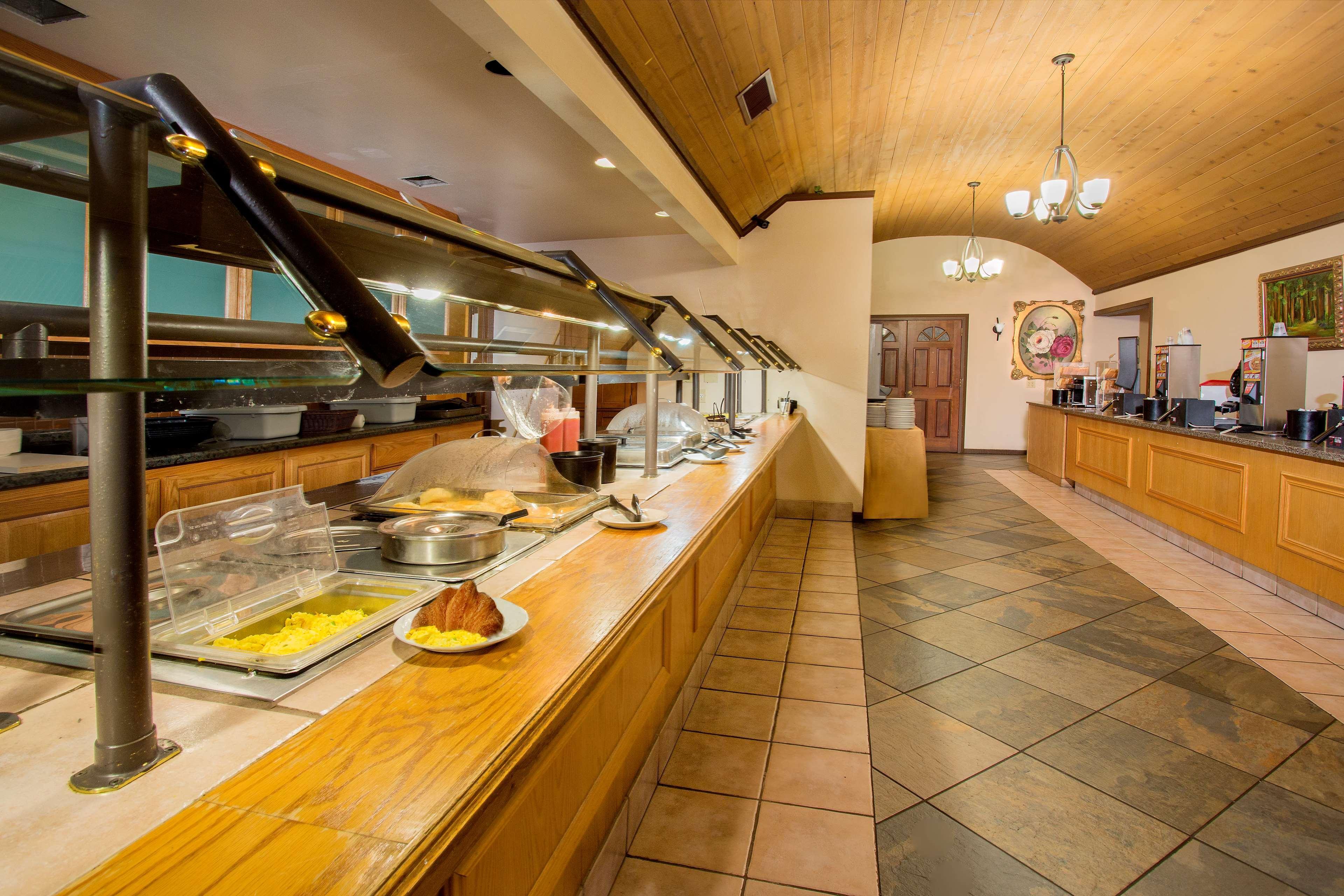 Western Yosemite Gateway Hotel