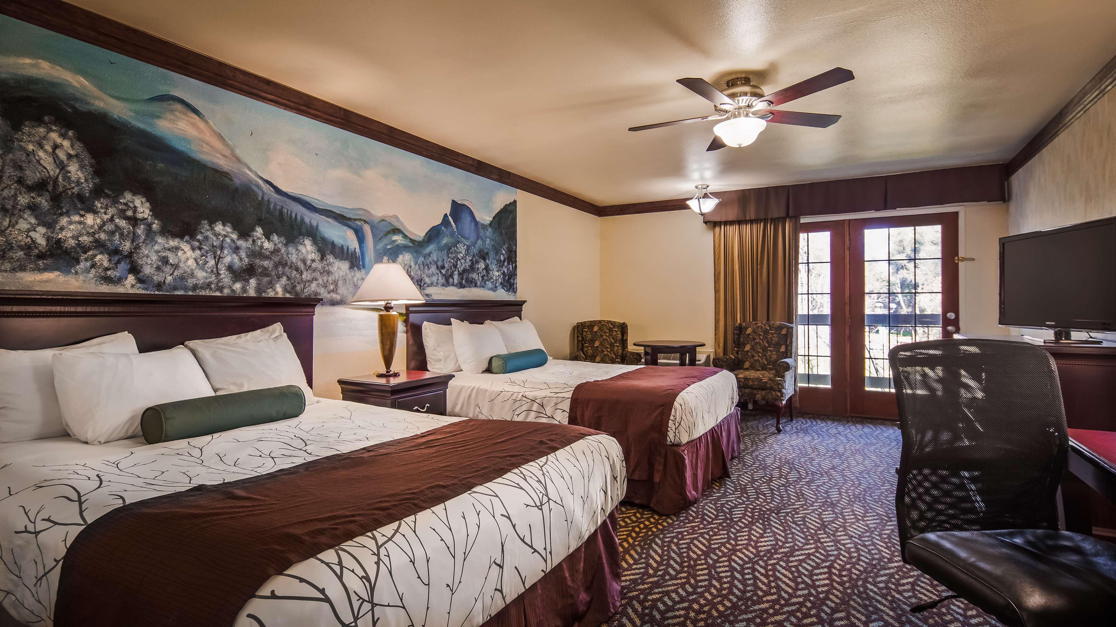 Western Yosemite Gateway 3*