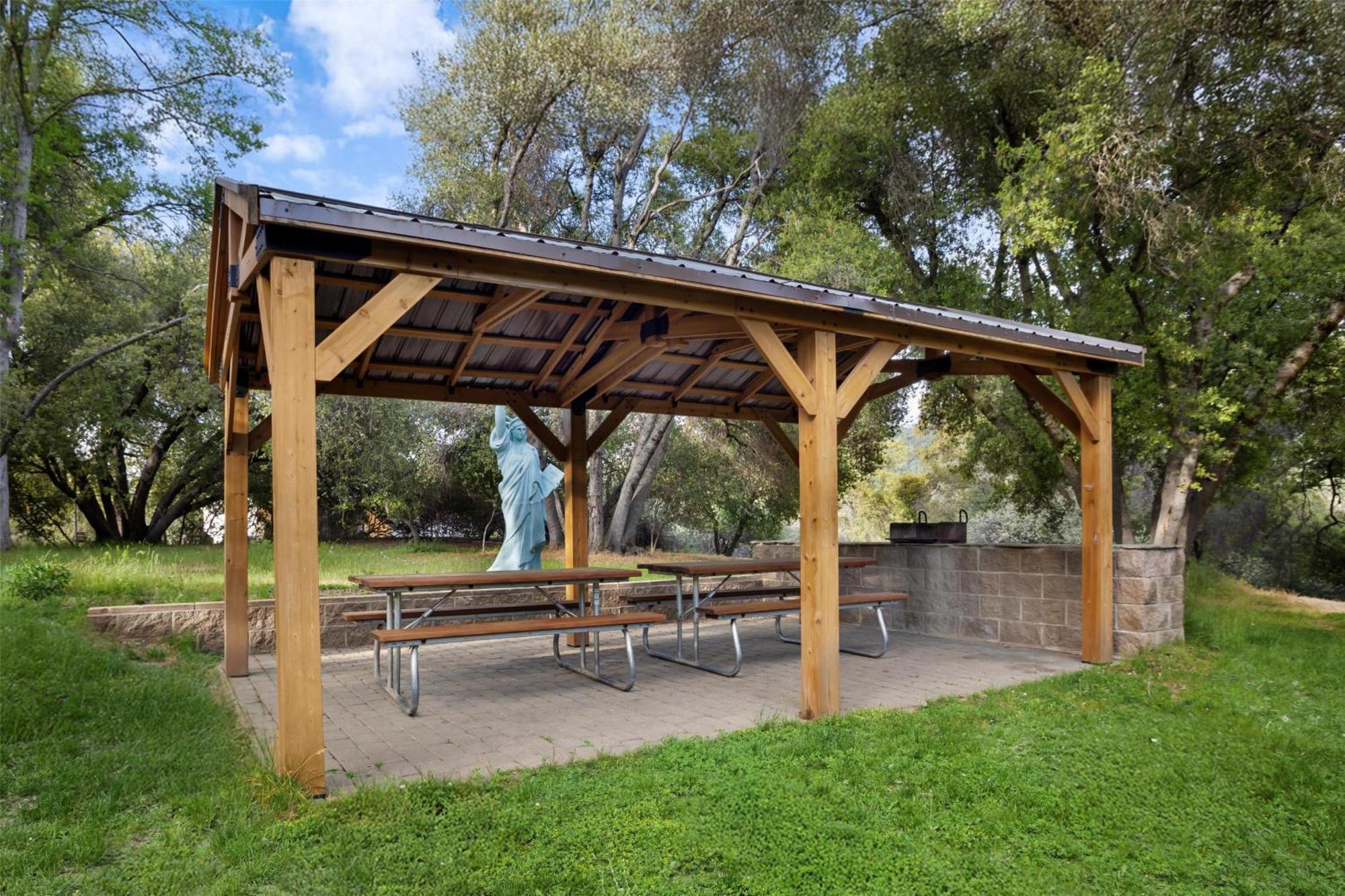 Hotel Western Yosemite Gateway 3*