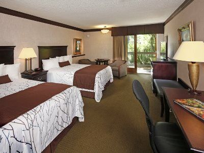 Western Yosemite Gateway Hotel 3*